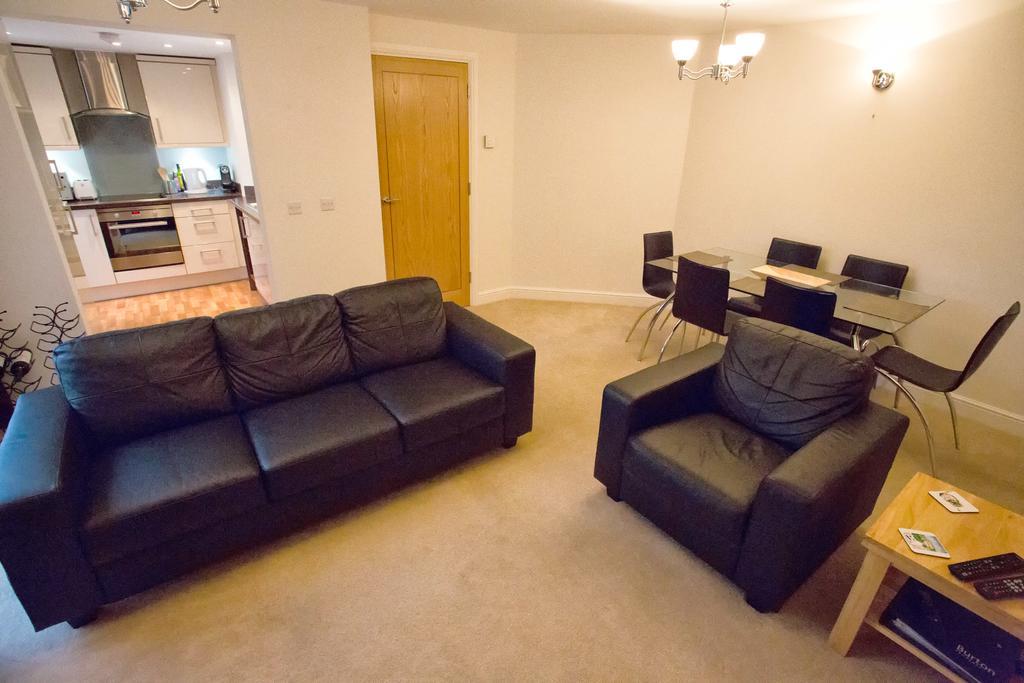 Salisbury 2-Bed Luxury Apartment Værelse billede